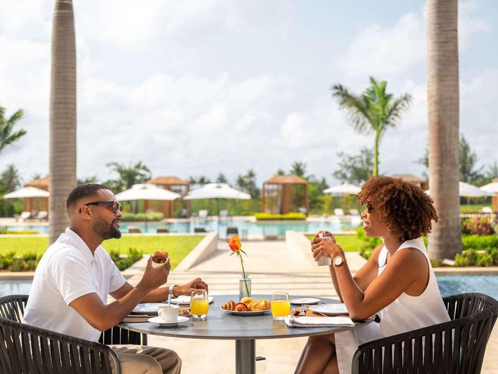 Sofitel Cotonou Marina Hotel & Spa レストラン 写真